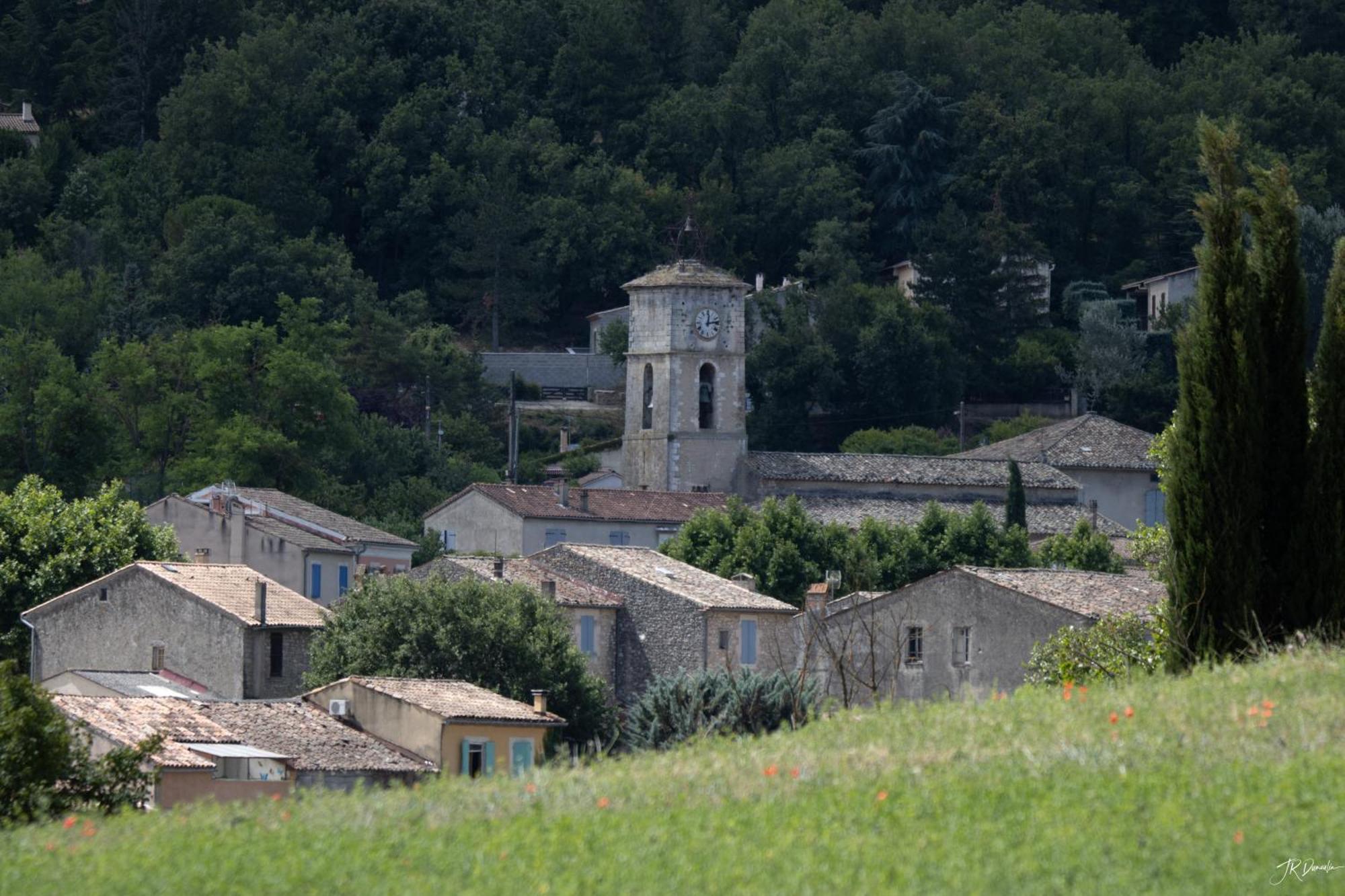 Studio Dans Le Luberon Cereste Екстер'єр фото